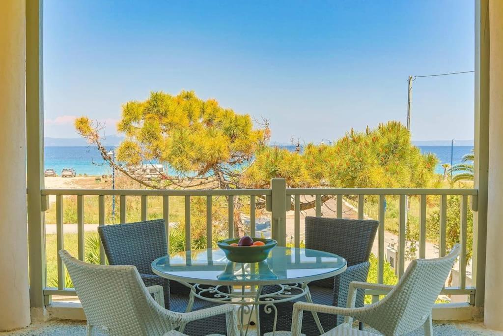 The Bright House By The Sea Villa Afytos Buitenkant foto