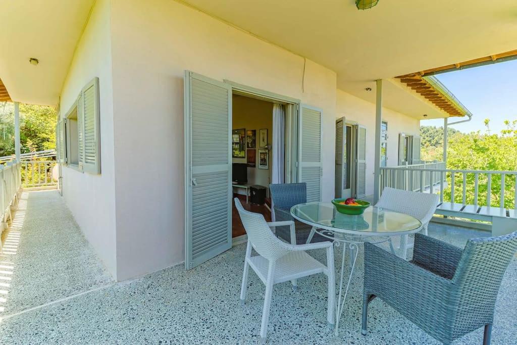 The Bright House By The Sea Villa Afytos Buitenkant foto